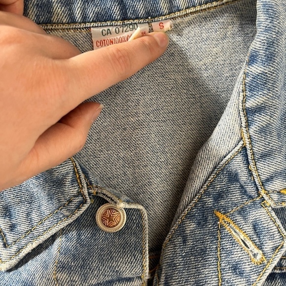 Vintage 90s Denim Vest Womens Sz Small Buttons Light Wash Jean Vest Retro Funky - Picture 9 of 9